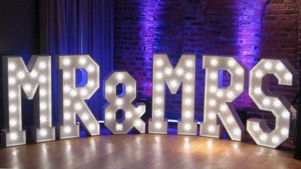 Light Up Light Hire Staffordshire Hire-The-Best-Quality-Mr-Mrs-Light-Up-Letters-from-www.light-up-Letter-hire-staffordshire.co_.uk-1-1024x576 MR & MRS